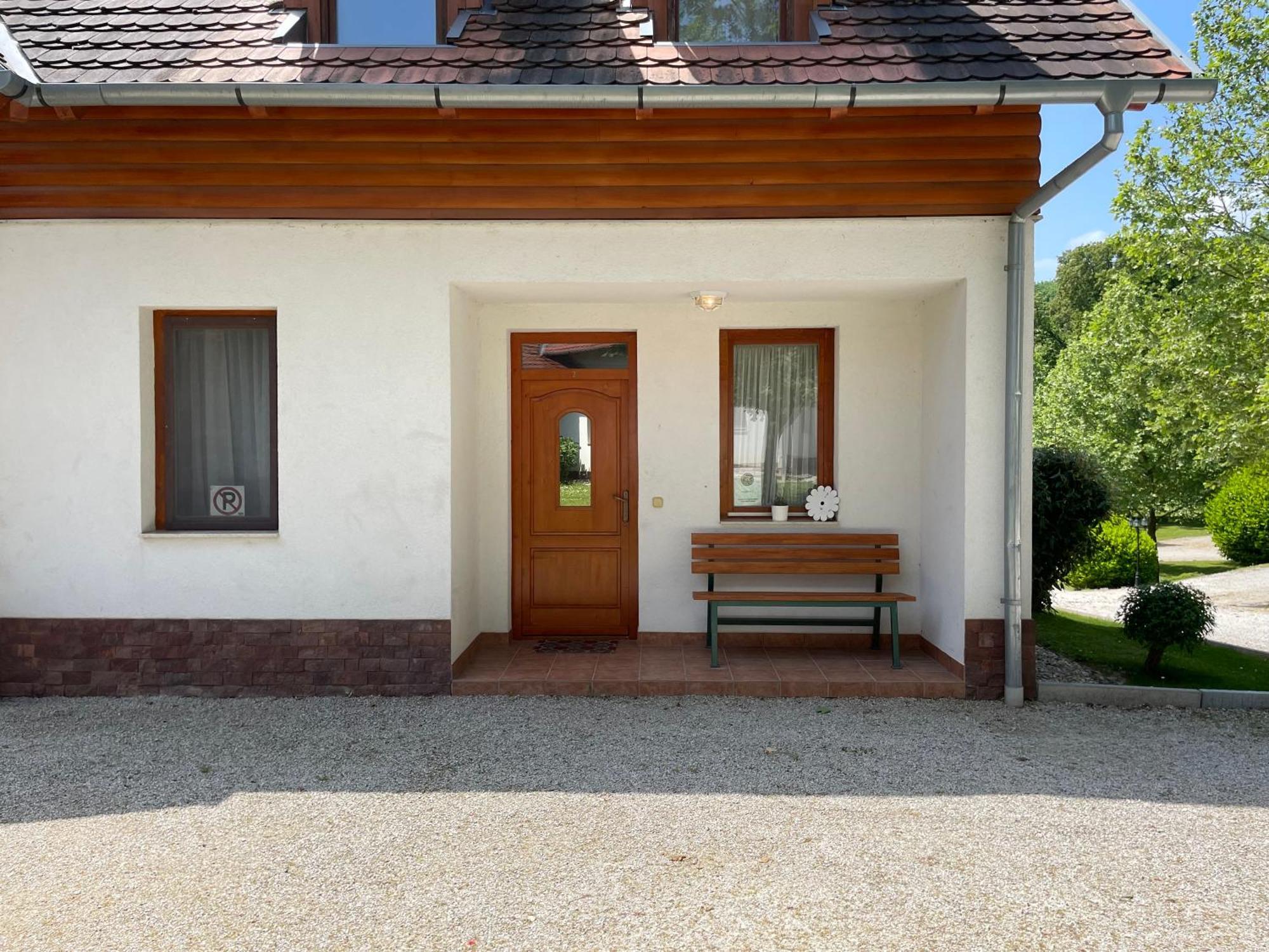 Kastelo Teraso Apartment Zalacsany