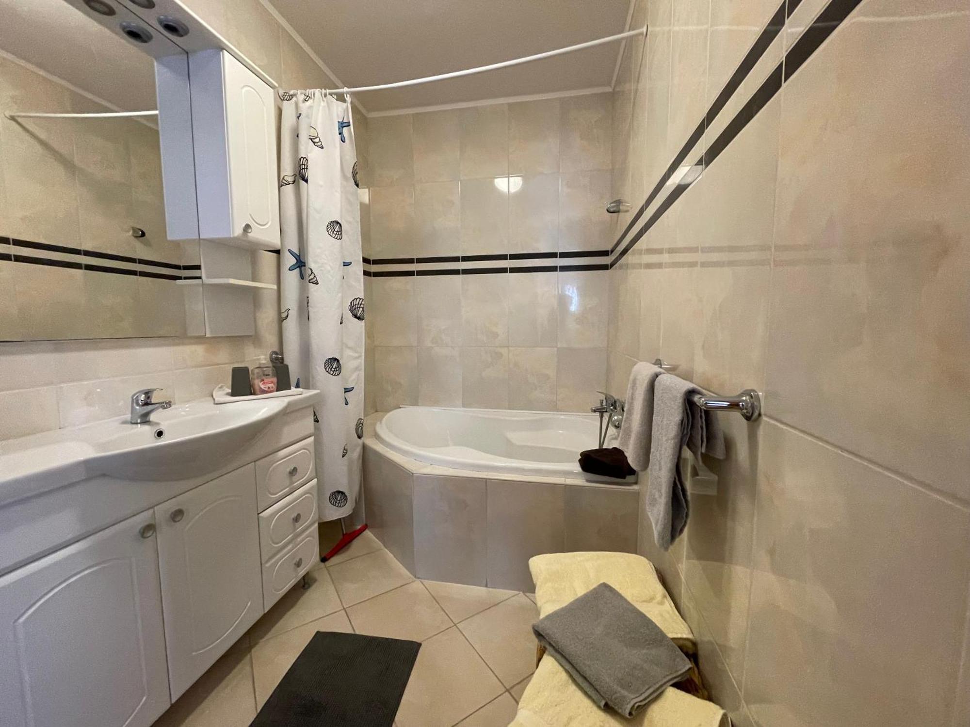 Kastelo Teraso Apartment *